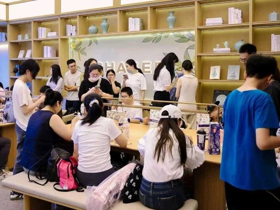 1753413606128049408905_679